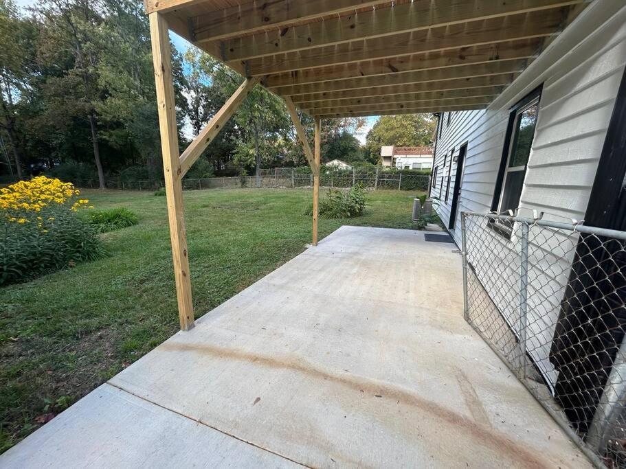 Comfy Lower Lvl Apt With Jetted Tub Near Uptown And Unc Charlotte Eksteriør billede