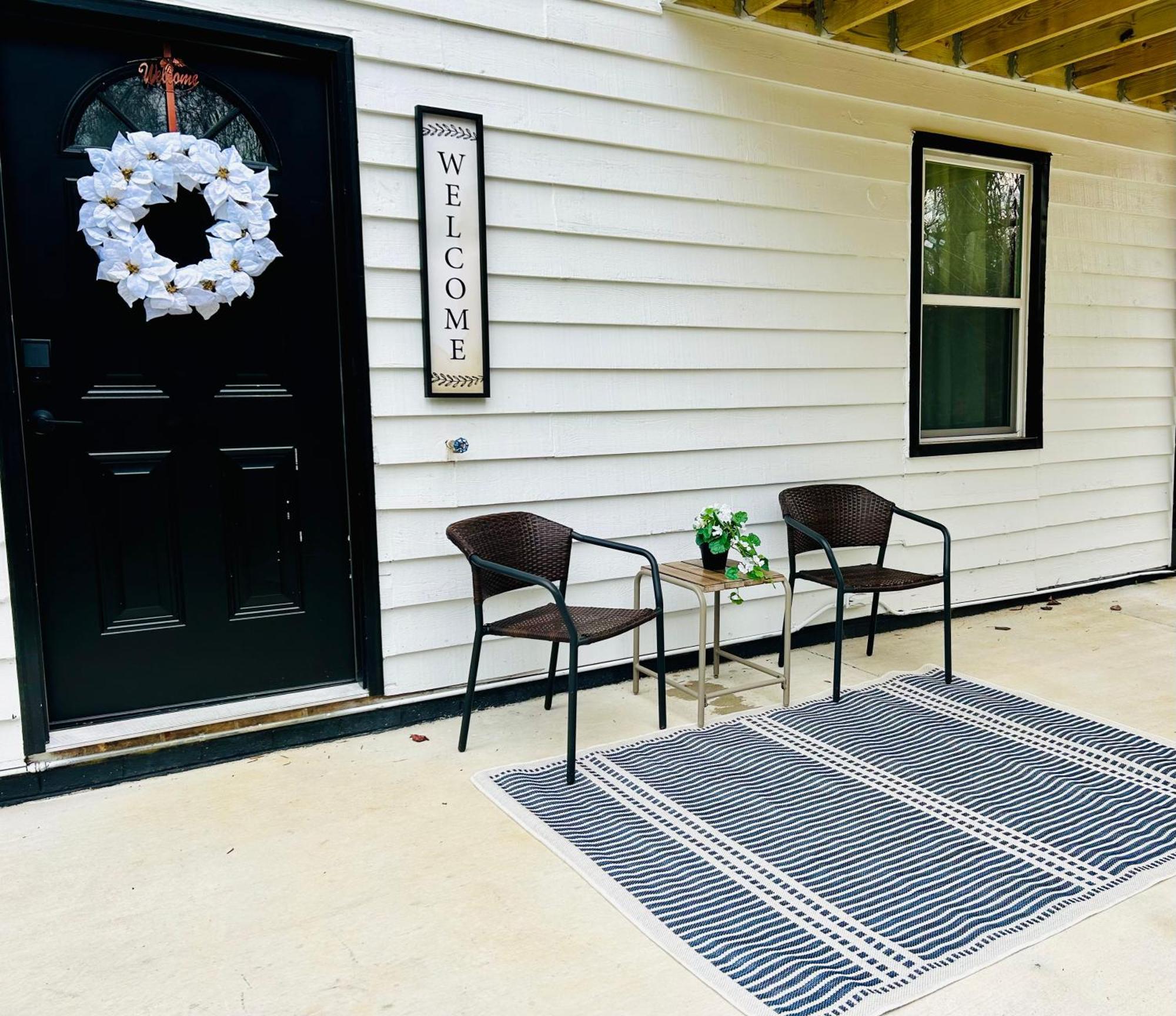 Comfy Lower Lvl Apt With Jetted Tub Near Uptown And Unc Charlotte Eksteriør billede